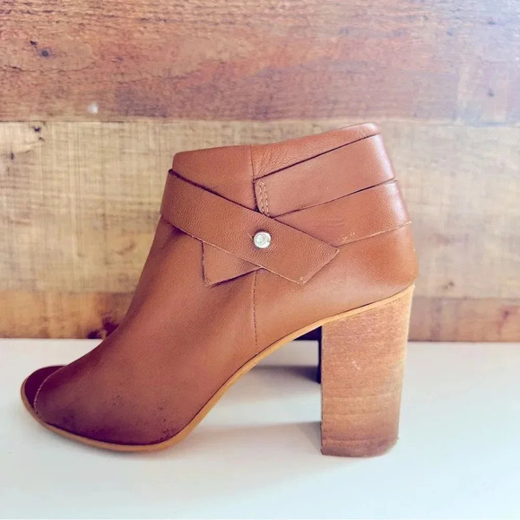Steve Madden Brown Tan Leather Peep Toe Heeled Booties - Picture 2 of 7